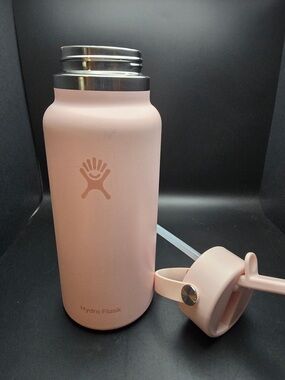 32oz Tonal Trillium Pink Hydro Flask Wide Mouth w/ Straw Lid Water Bottle